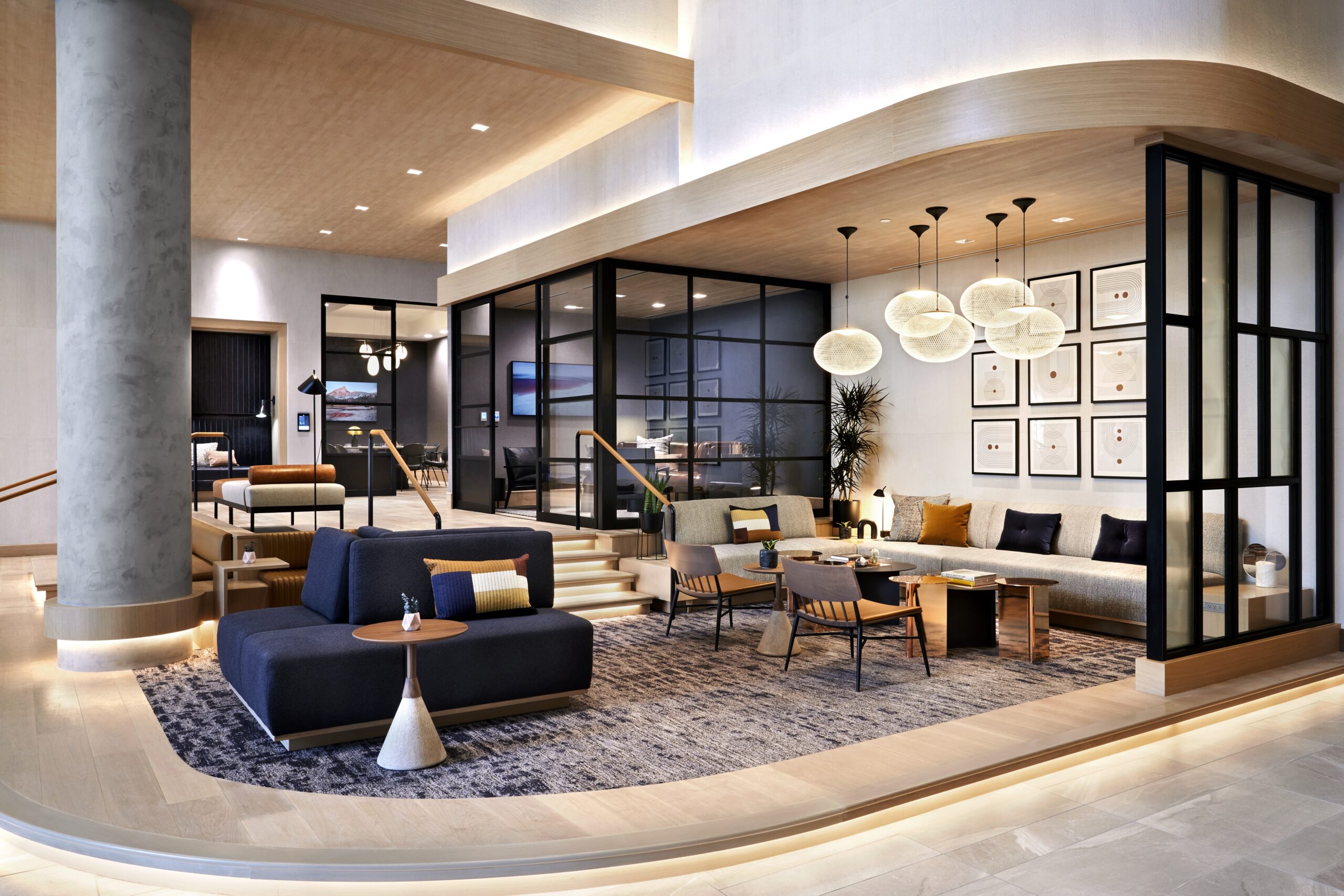 The lobby of Sheraton Phoenix Downtown, decorated in neutral colors