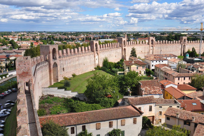 aerial view of large cement wall in cittadella, italy