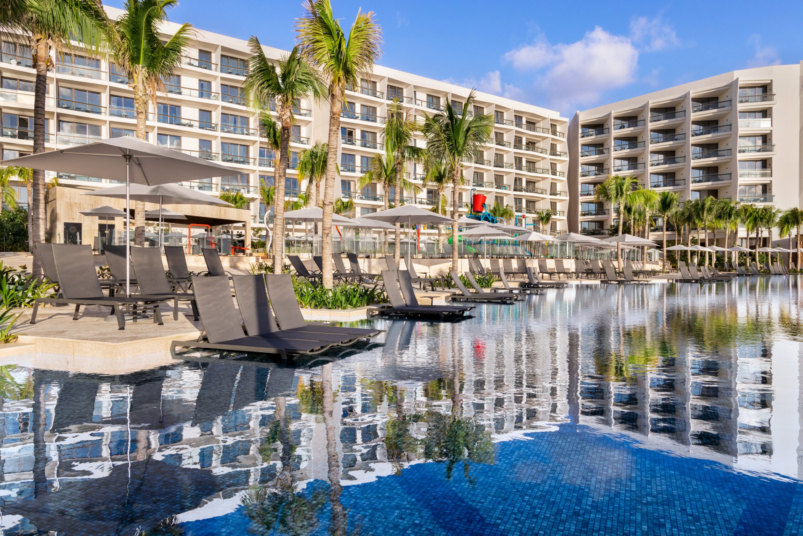 Hilton Cancun, an All-Inclusive Resort pool