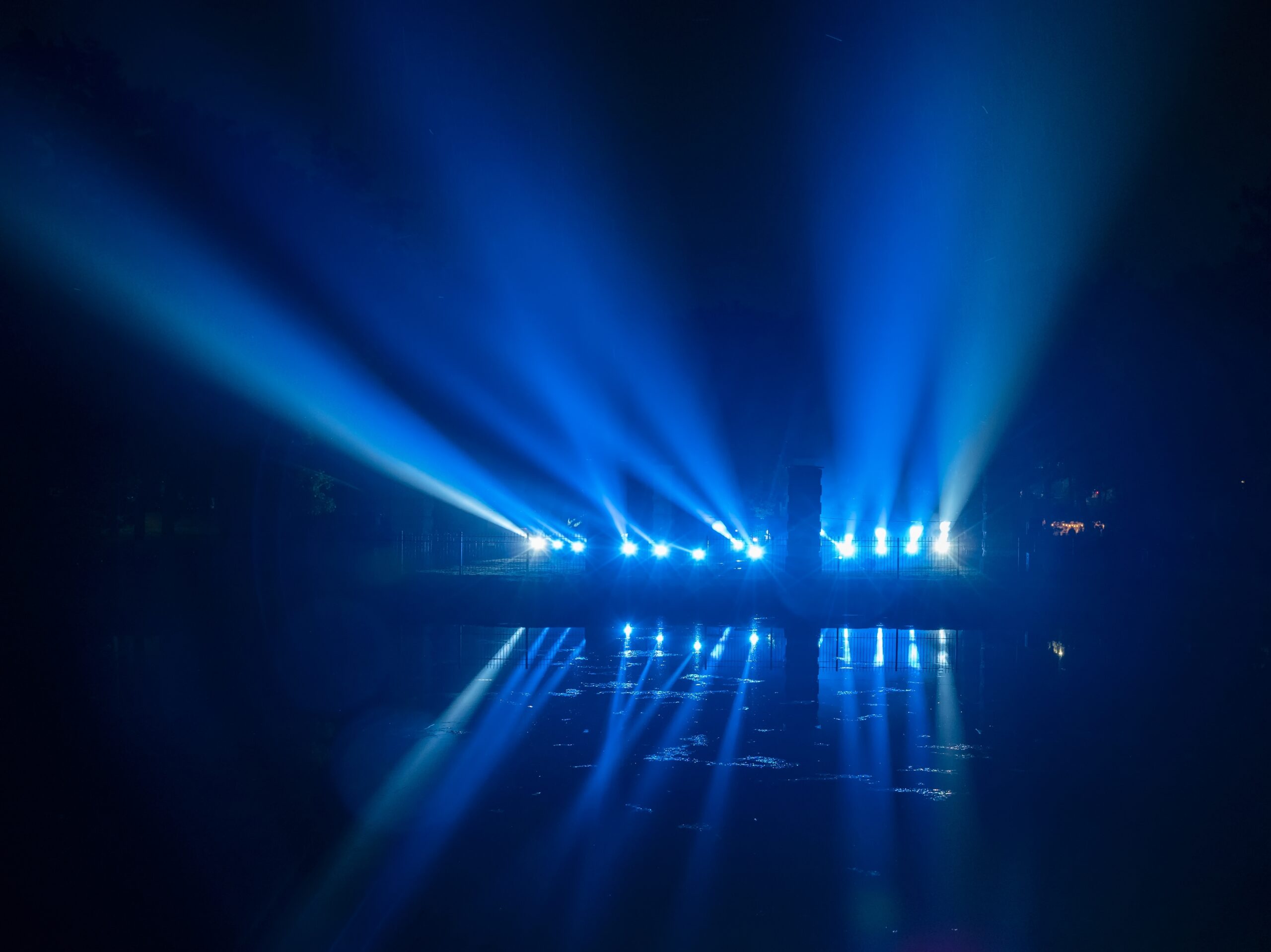 strobe lighting on stage flooor